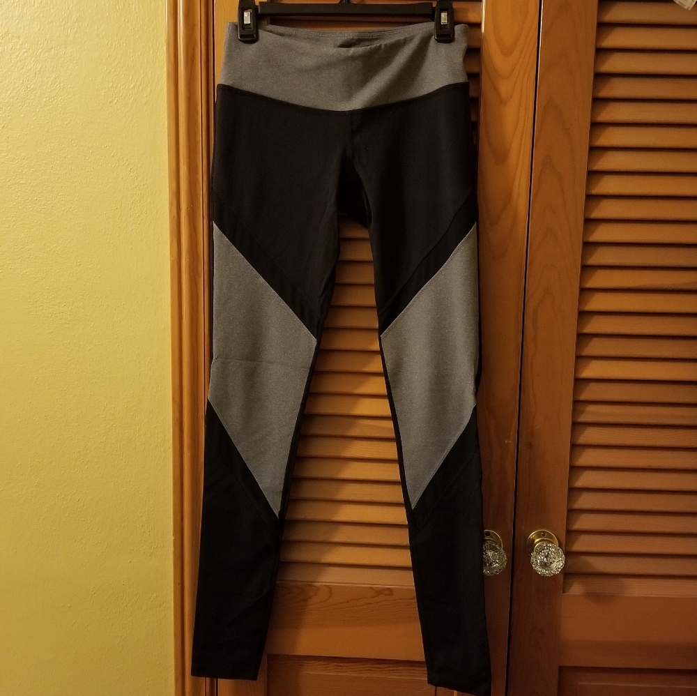 Splits59 Pure Barre Leggings Gray Black Medium